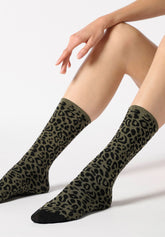 Blickdichte Socken aus Viskose Leopard - Militärgrün - Military | Oroblù
